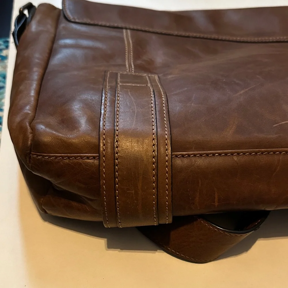 Frye Rich Brown Leather Messenger Bag